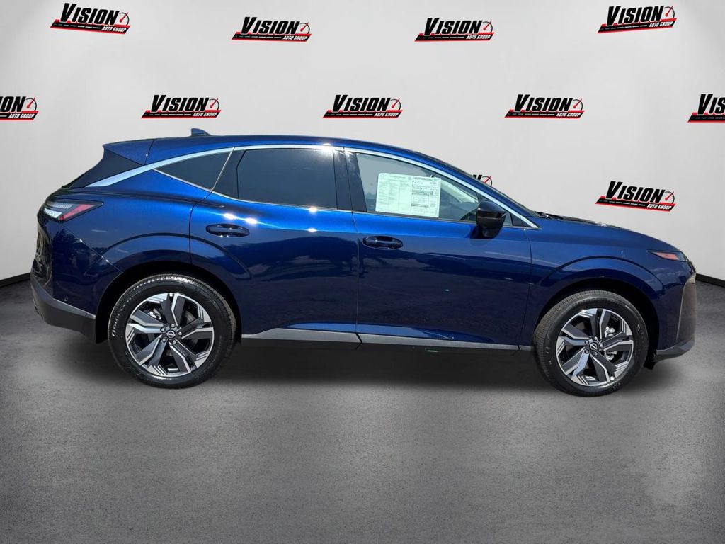 2025 Nissan Murano SL photo 4