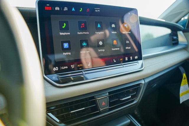 2025 Volkswagen Tiguan SE photo 15