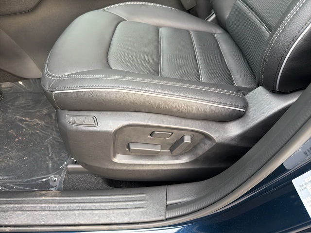 2025 Mazda CX-5 2.5 S Preferred photo 9