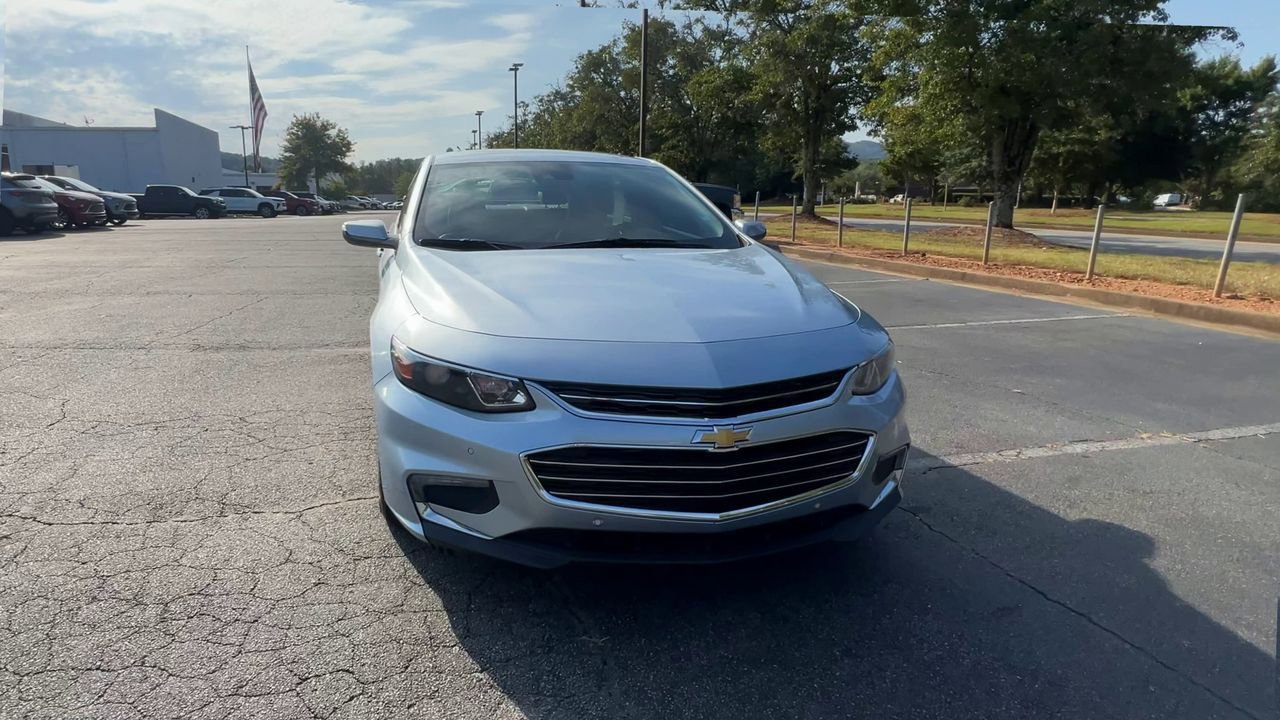 2018 Chevrolet Malibu 1LT photo 3