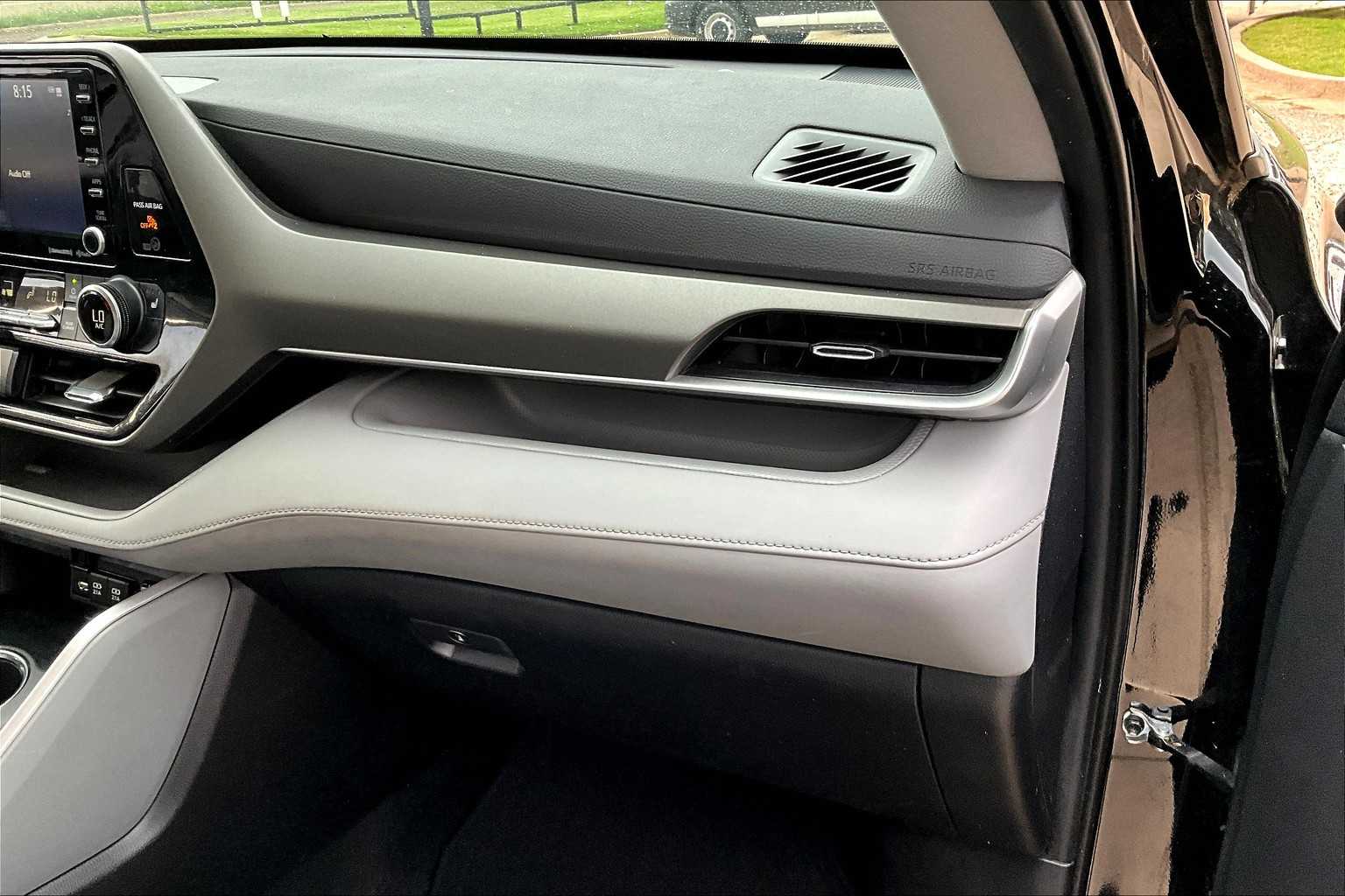 2021 Toyota Highlander Hybrid XLE photo 9