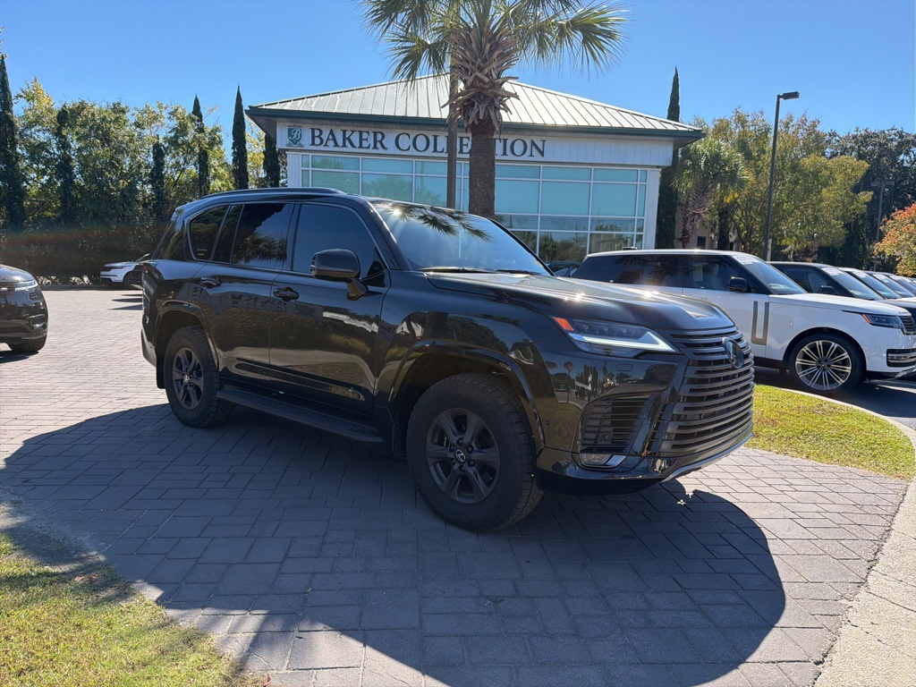 2025 Lexus LX photo 2