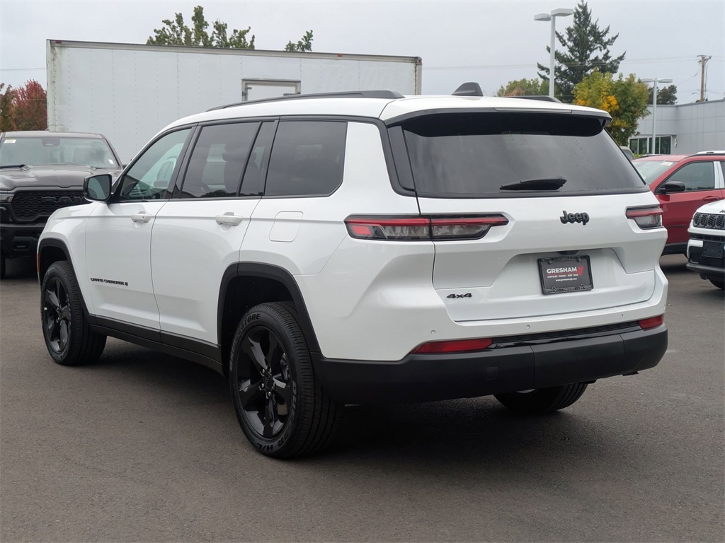 2025 Jeep Grand Cherokee Altitude X photo 3