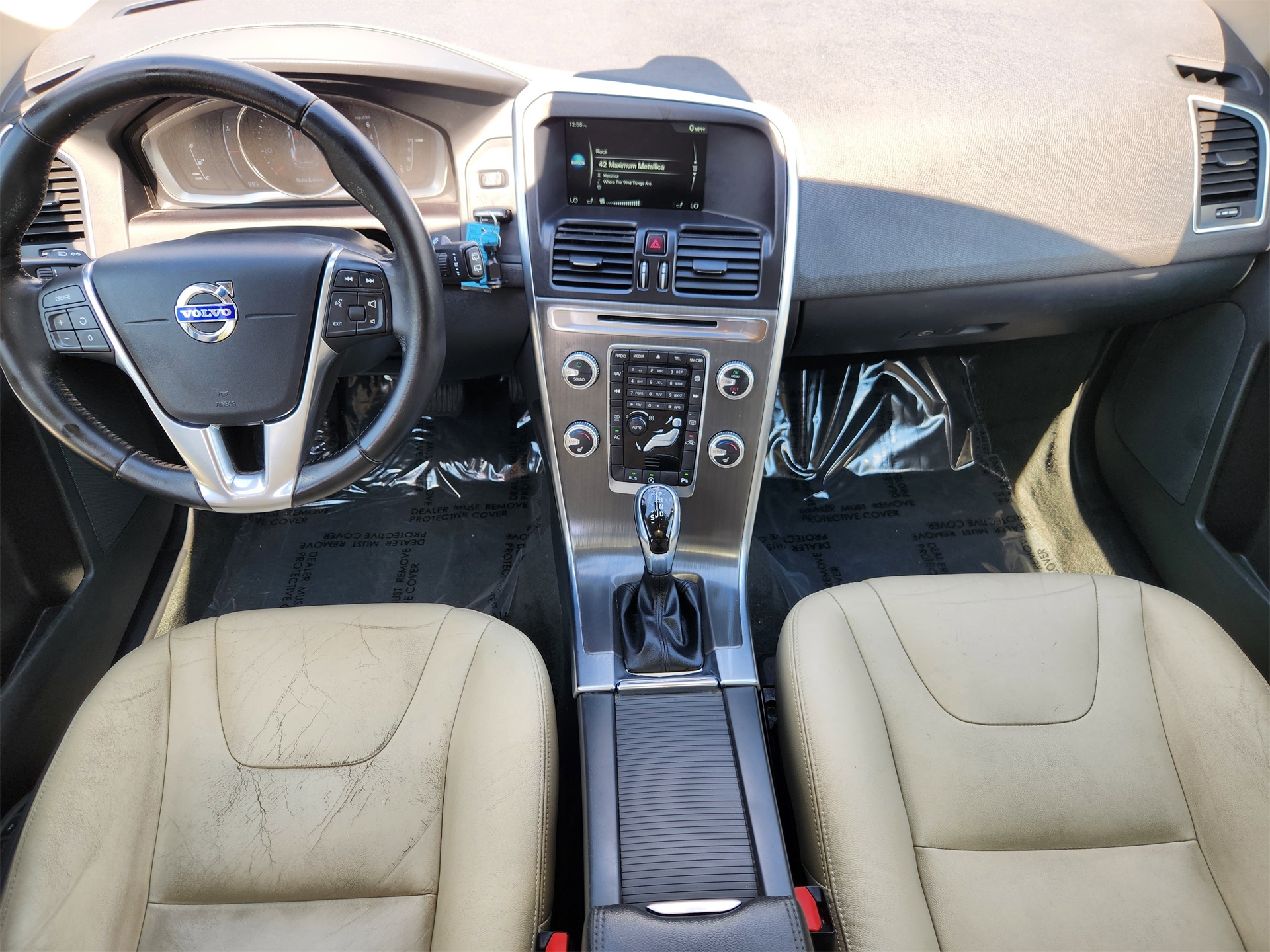 Used 2016 Volvo XC60 T6 with VIN YV449MRK0G2898758 for sale in The Woodlands, TX