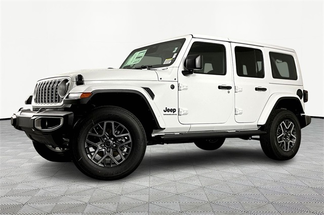 2026 Jeep Wrangler 4-Door Sahara's photo