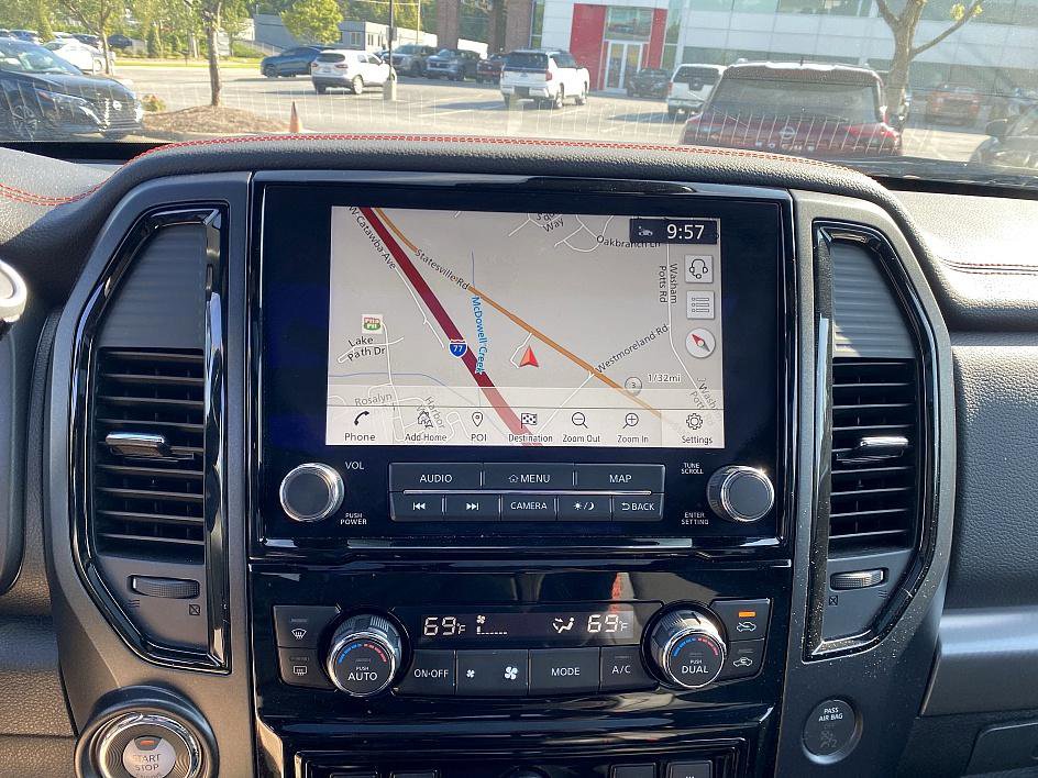 2021 Nissan Titan PRO-4X photo 10