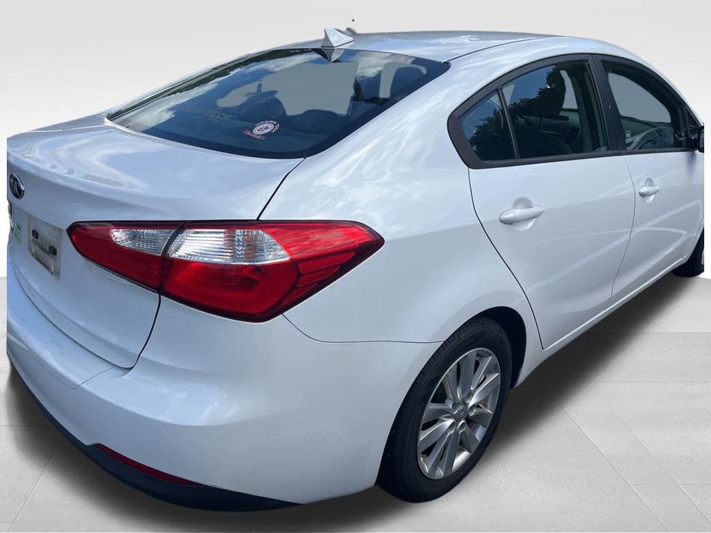 2015 Kia Forte LX photo 3
