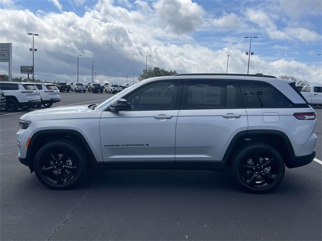 2025 Jeep Grand Cherokee Altitude X photo 6