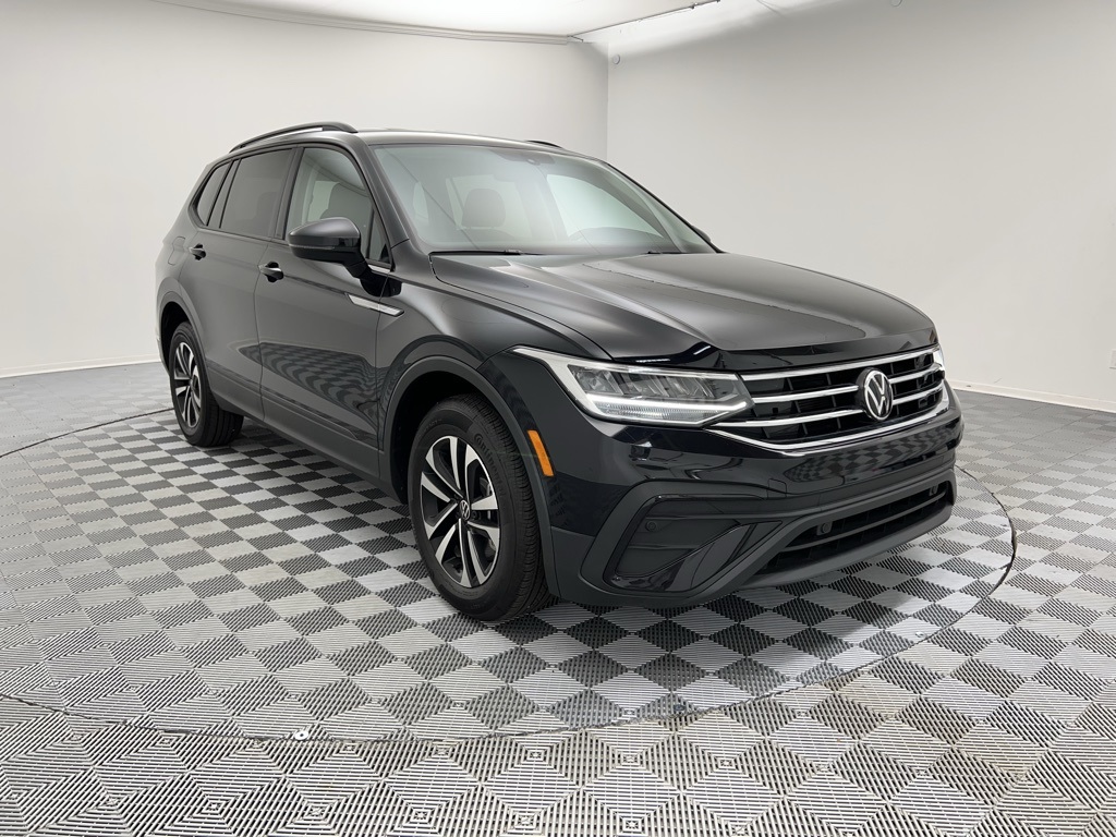 2023 Volkswagen Tiguan S photo 3