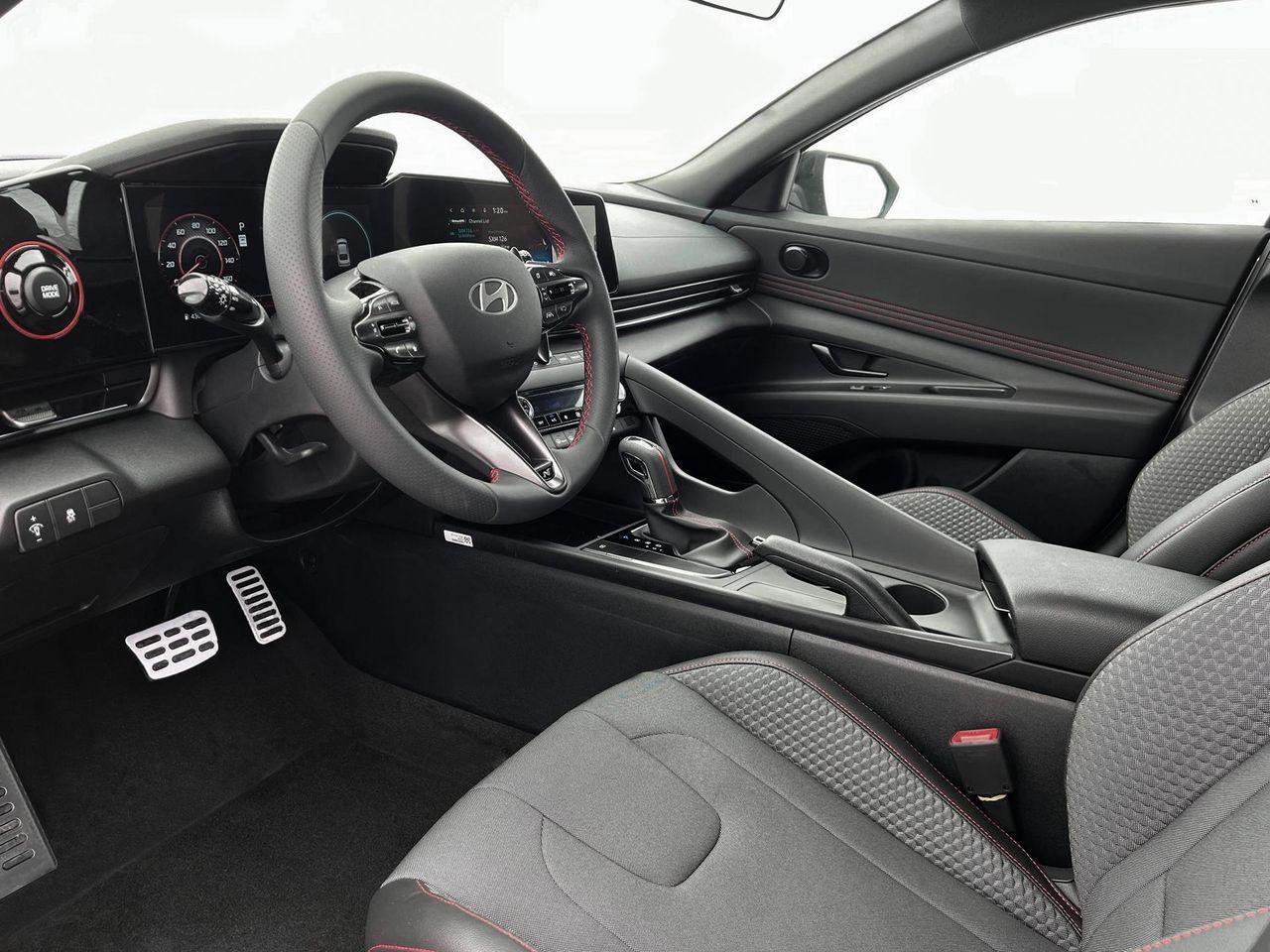 2025 Hyundai Elantra N Line photo 14