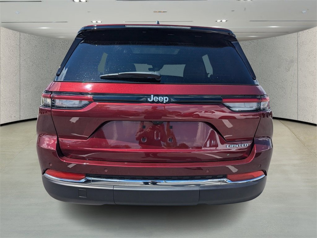 2025 Jeep Grand Cherokee Limited photo 4