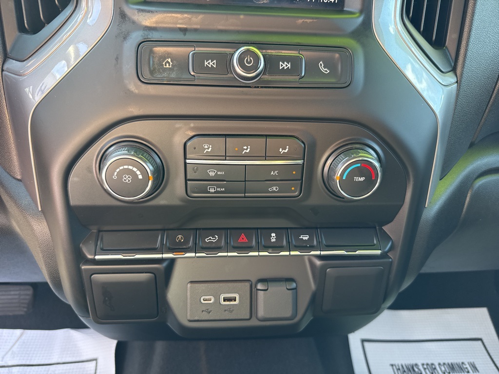 2022 Chevrolet Silverado 1500 Custom photo 21