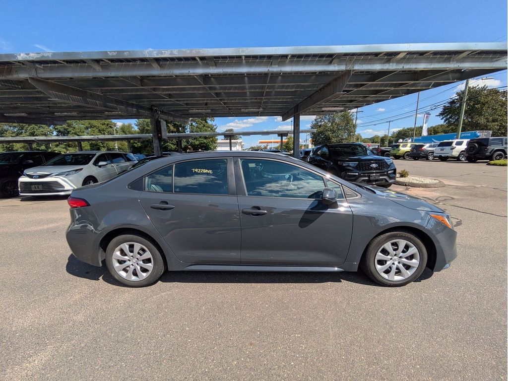 Used 2024 Toyota Corolla LE with VIN 5YFB4MDE0RP095074 for sale in Kansas City