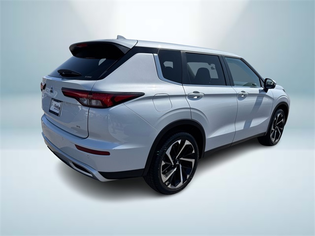 2024 Mitsubishi Outlander SE photo 6