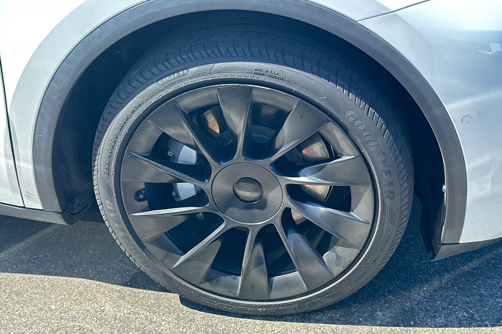 2021 Tesla Model Y Long Range photo 3
