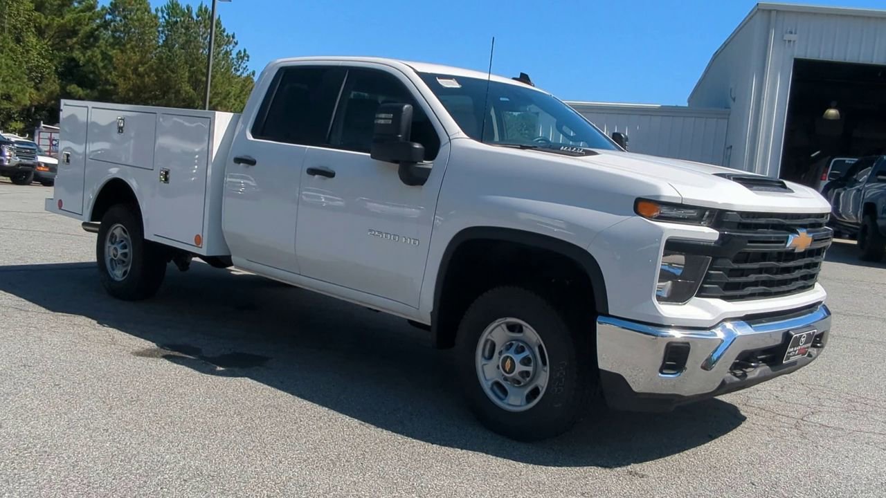 2025 Chevrolet Silverado 2500HD High Country photo 2
