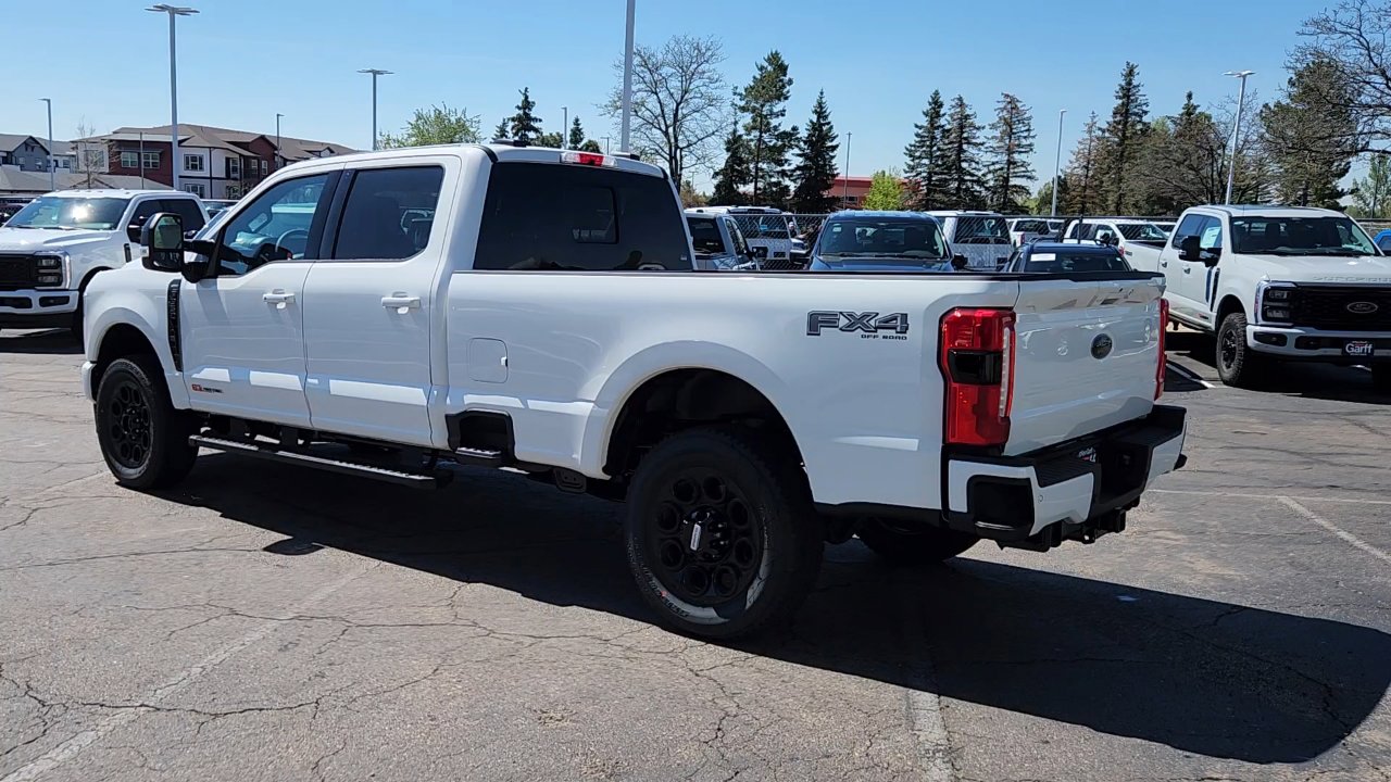 2025 Ford F-350 Lariat photo 4