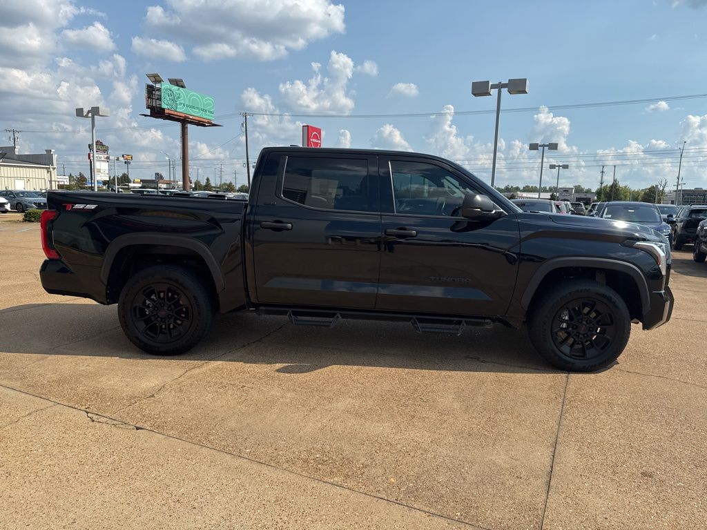 2023 Toyota Tundra SR5 photo 4