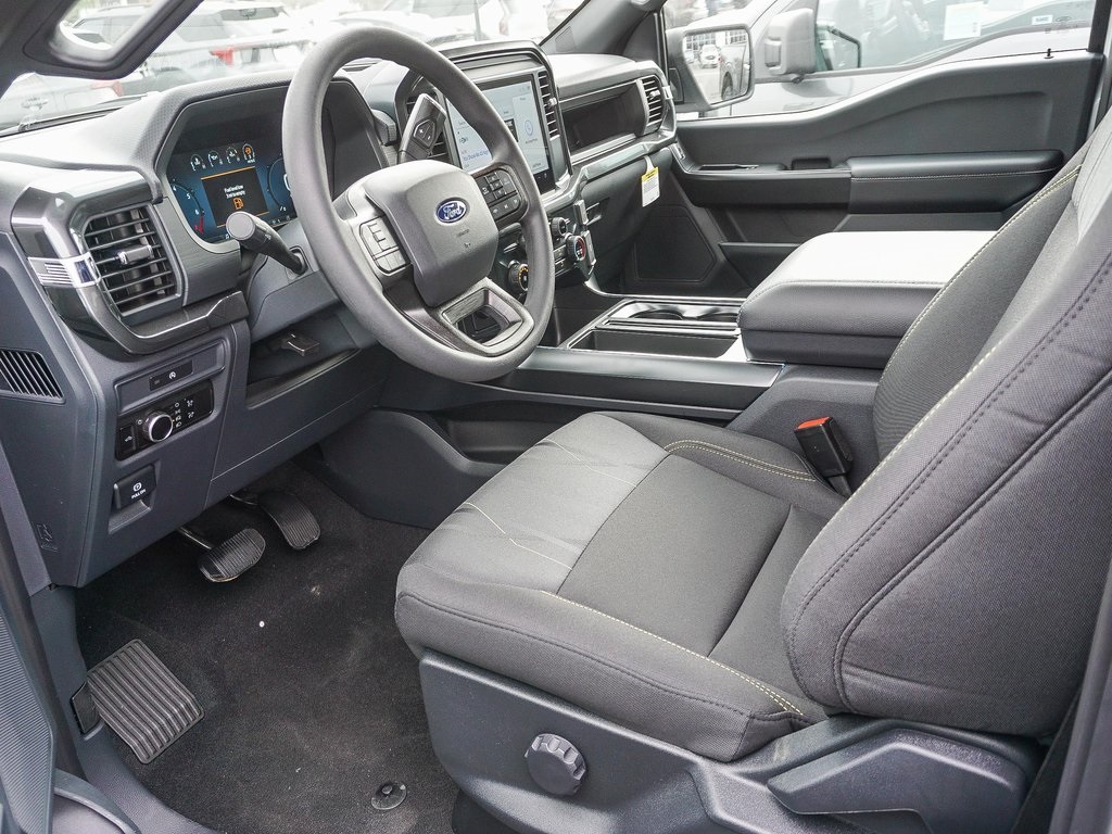 2025 Ford F-150 STX photo 17