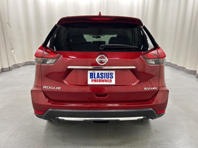2018 Nissan Rogue SV photo 29