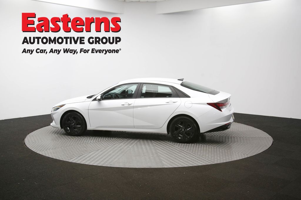 2022 Hyundai Elantra SEL Convenience photo 51