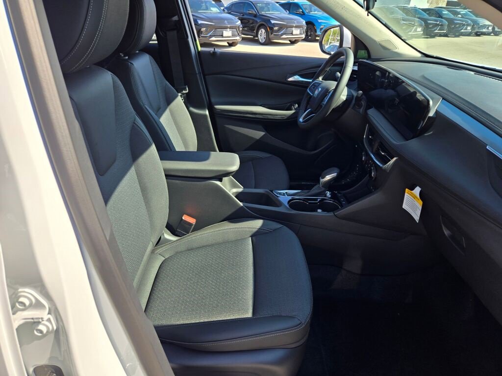 2026 Buick Encore GX Preferred photo 4