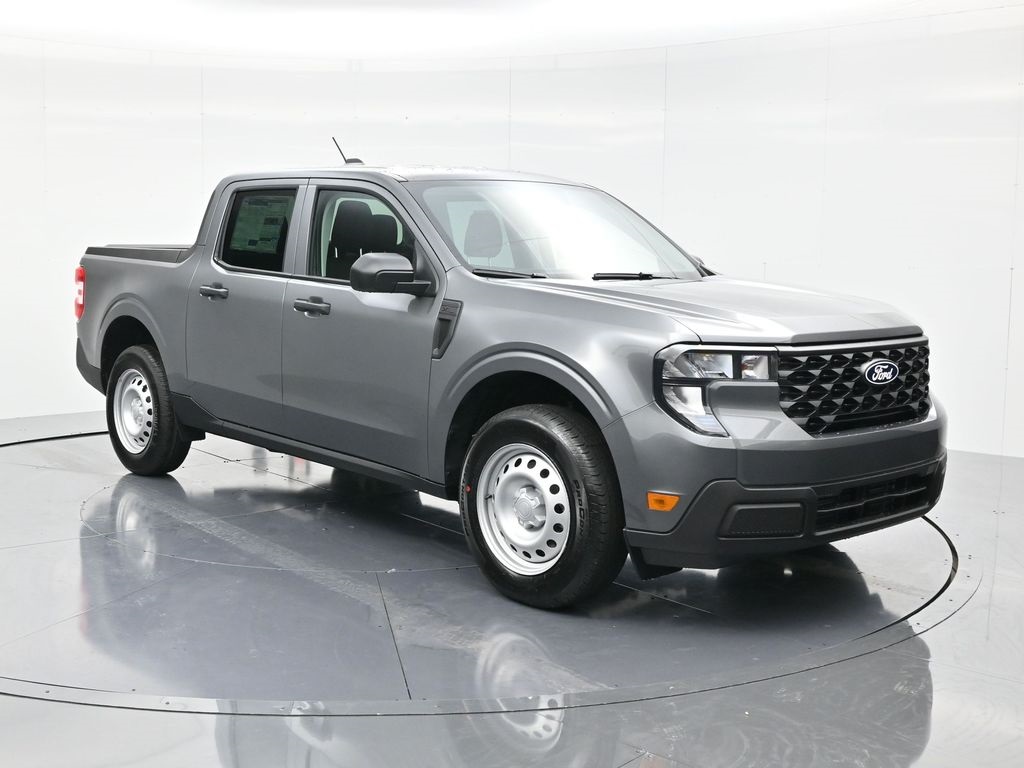 2025 Ford Maverick XL's photo