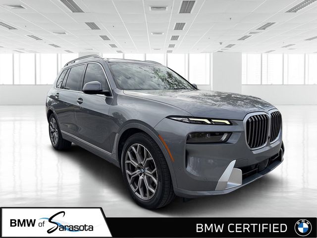 2023 BMW X7 40i's photo