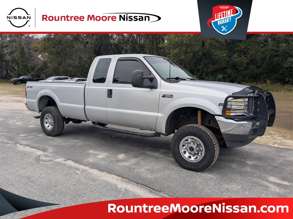 2004 Ford F-350 Super Duty XL's photo