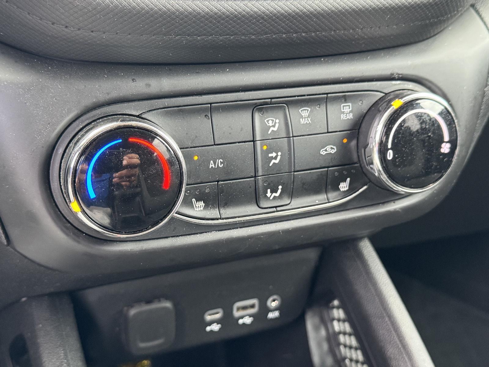 2022 Chevrolet Trailblazer LT photo 13