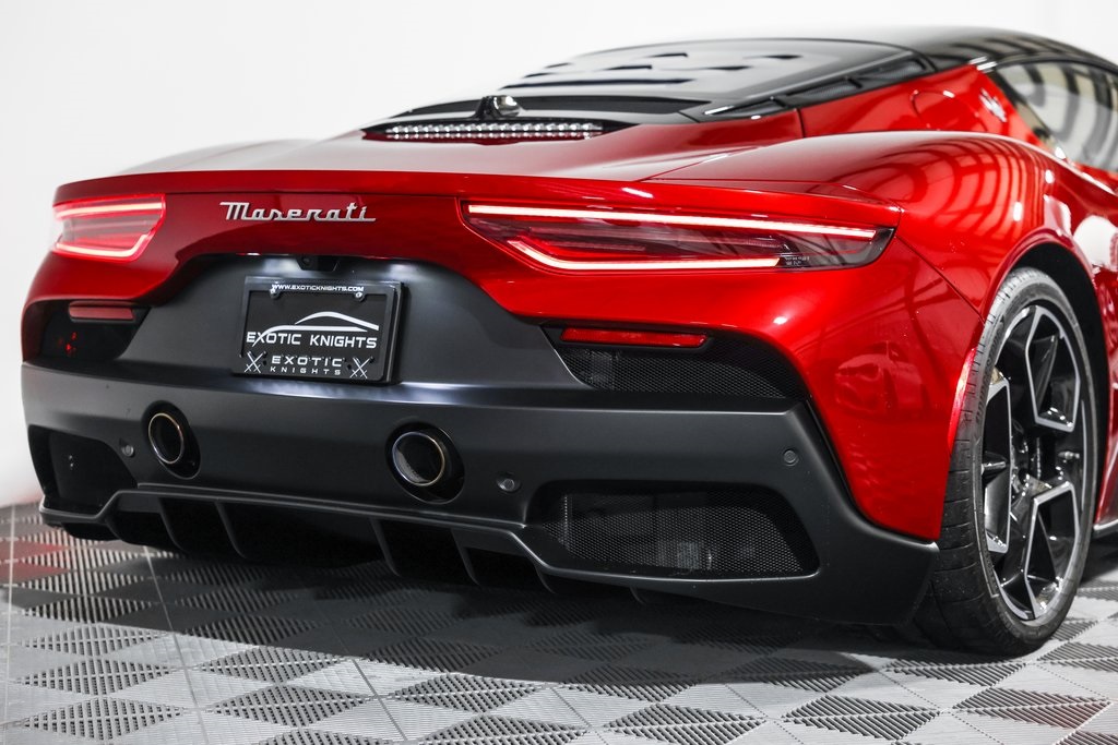 2022 Maserati MC20 Base photo 8