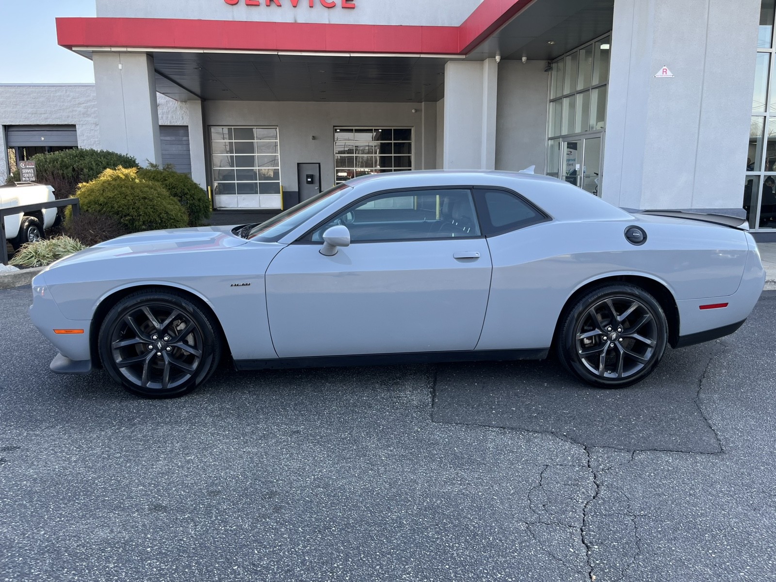 2022 Dodge Challenger R/T photo 5
