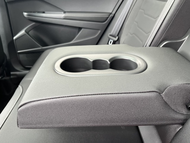 2025 Volkswagen Taos SE photo 43