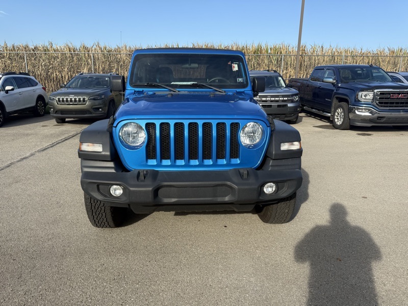 2022 Jeep Wrangler Sport photo 2