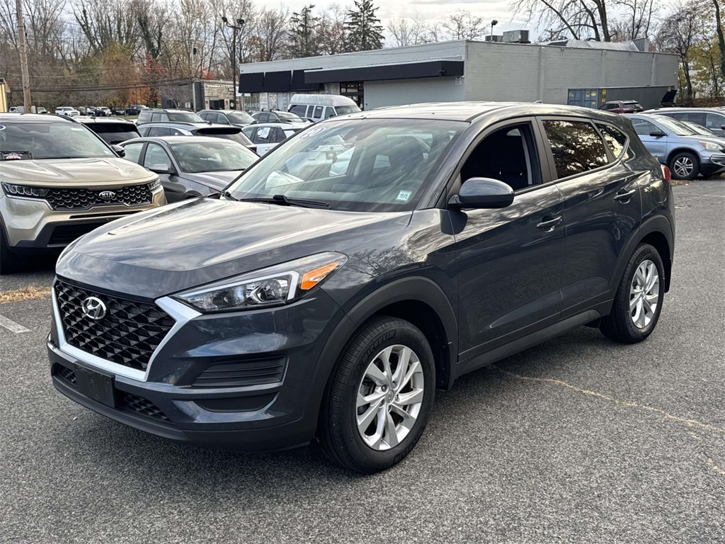 2020 Hyundai Tucson SE photo 2