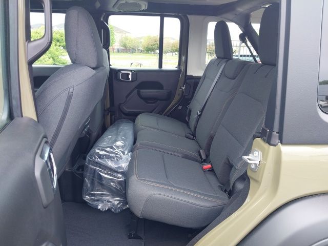 2025 Jeep Wrangler Sport photo 3