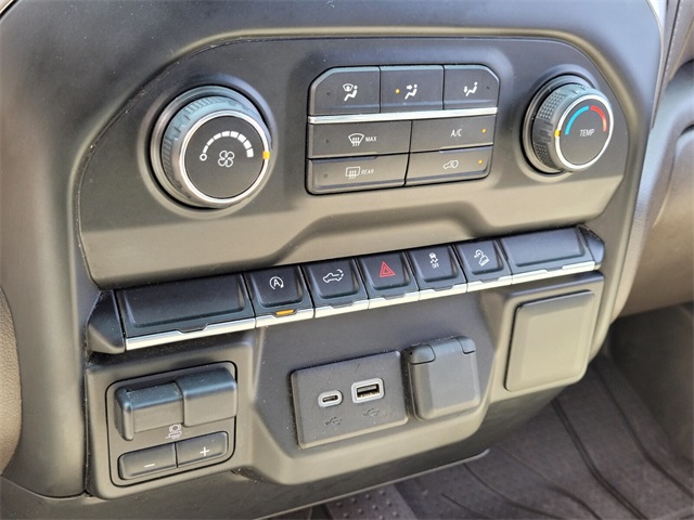 2019 Chevrolet Silverado 1500 LT Trail Boss photo 21