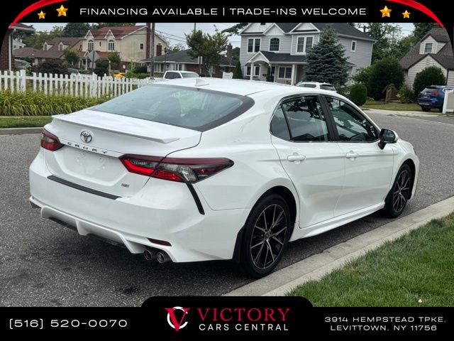 2023 Toyota Camry SE photo 4