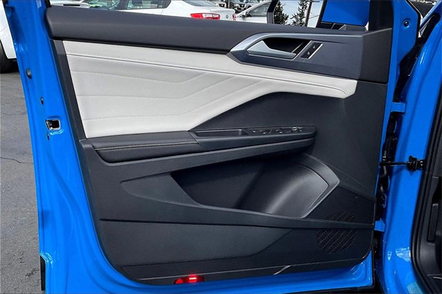 2025 Volkswagen Taos SEL photo 22