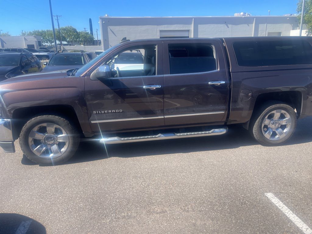 2016 Chevrolet Silverado 1500 LTZ photo 2