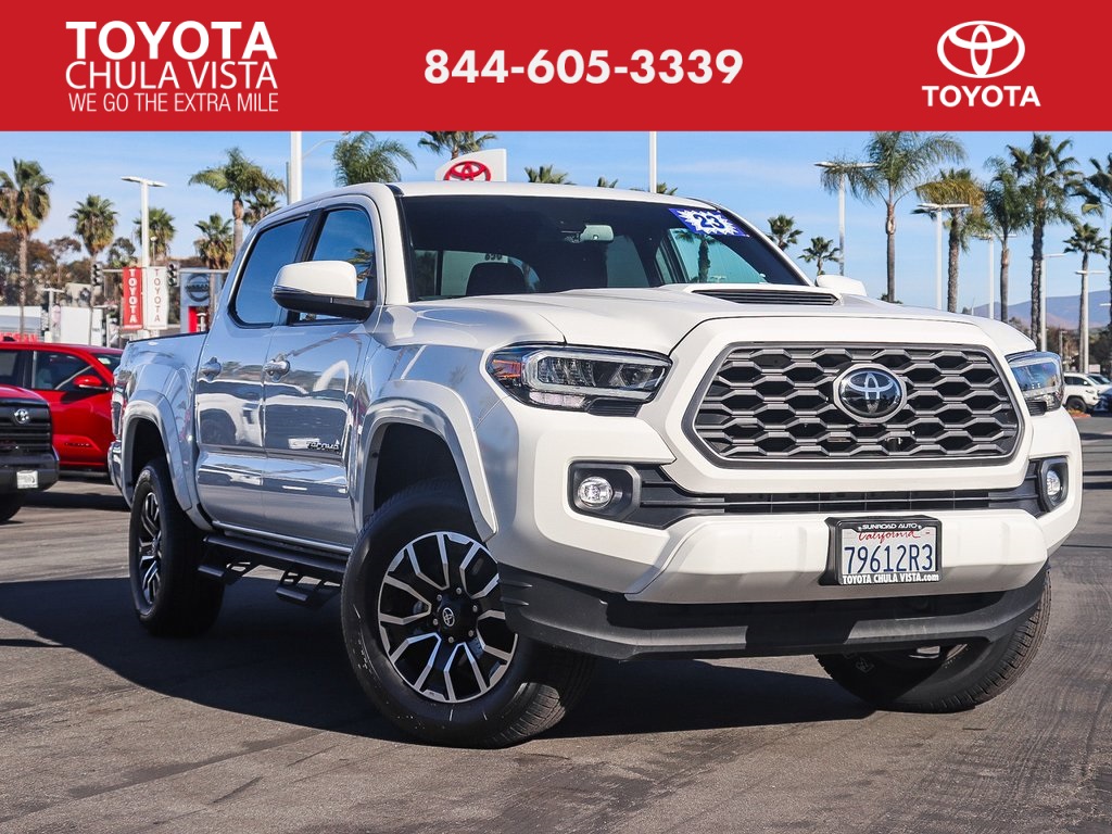 2023 Toyota Tacoma SR5's photo