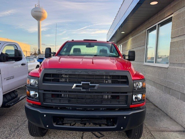 2024 Chevrolet Silverado 4500HD Work Truck photo 2