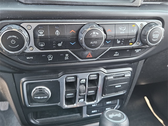 2022 Jeep Wrangler Unlimited Sahara photo 20
