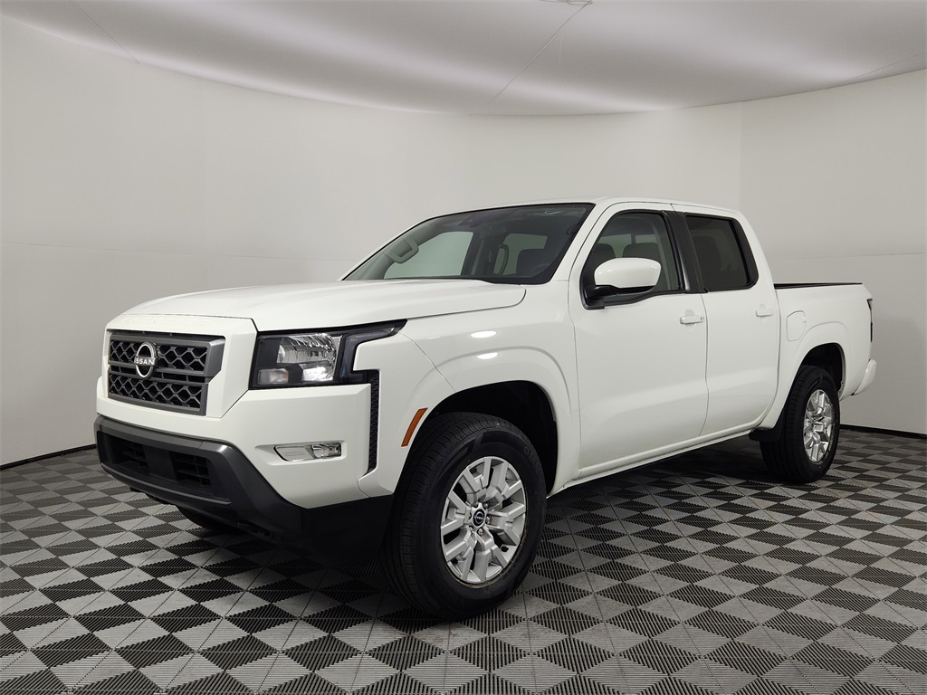 2024 Nissan Frontier SV's photo