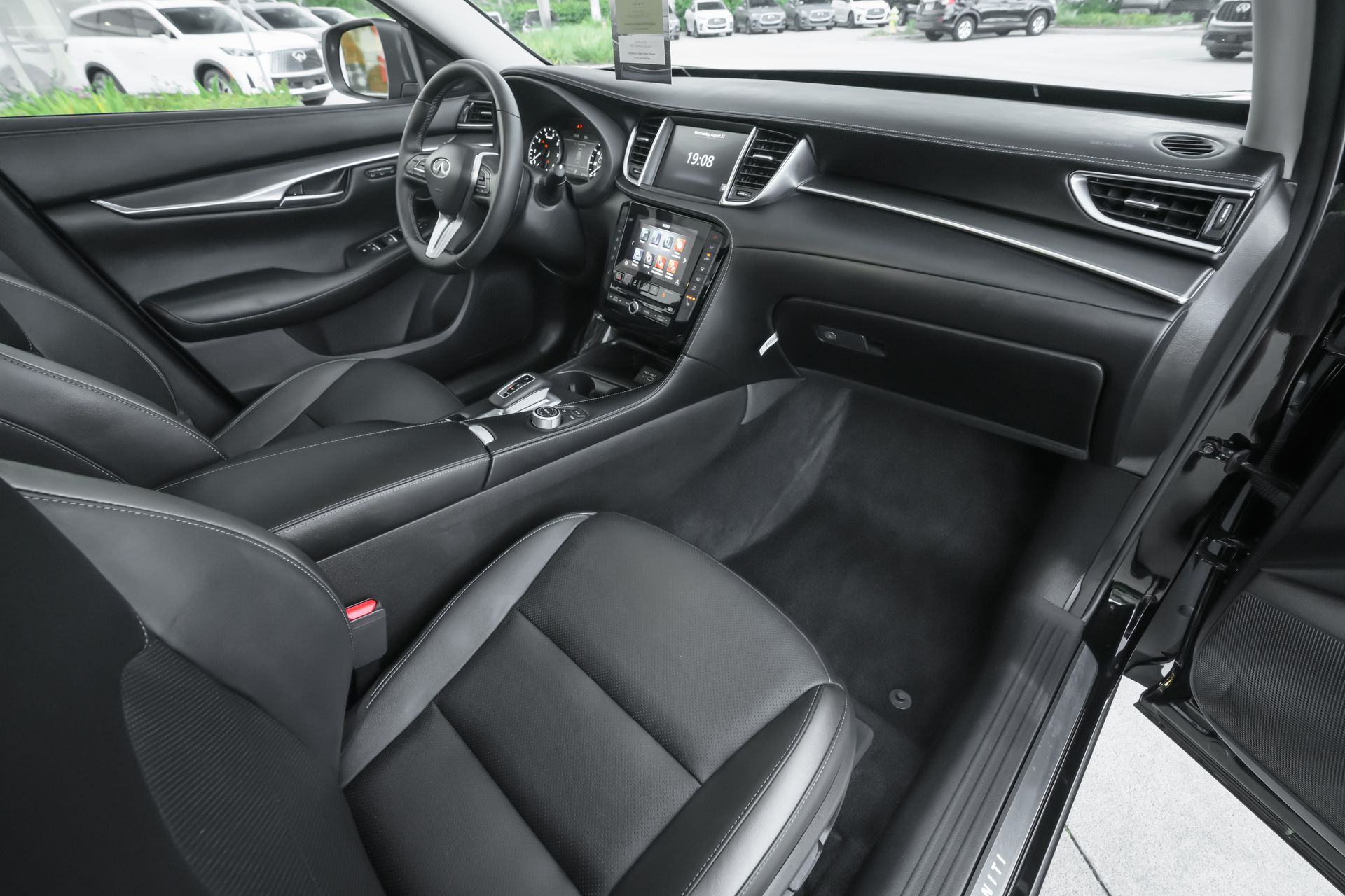 2025 Infiniti QX50 Luxe AWD photo 35