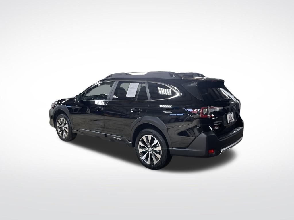 2025 Subaru Outback Limited photo 3