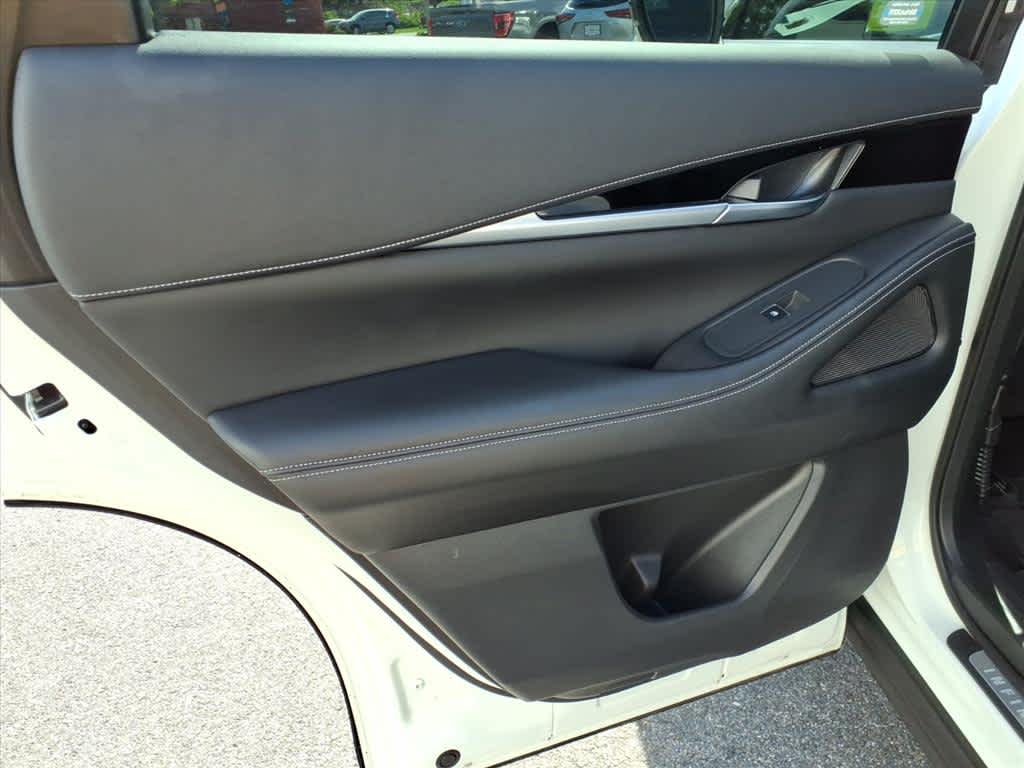 2024 Infiniti QX60 Pure photo 11