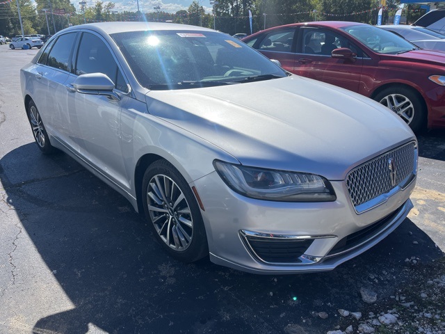 2019 Lincoln MKZ Standard photo 4