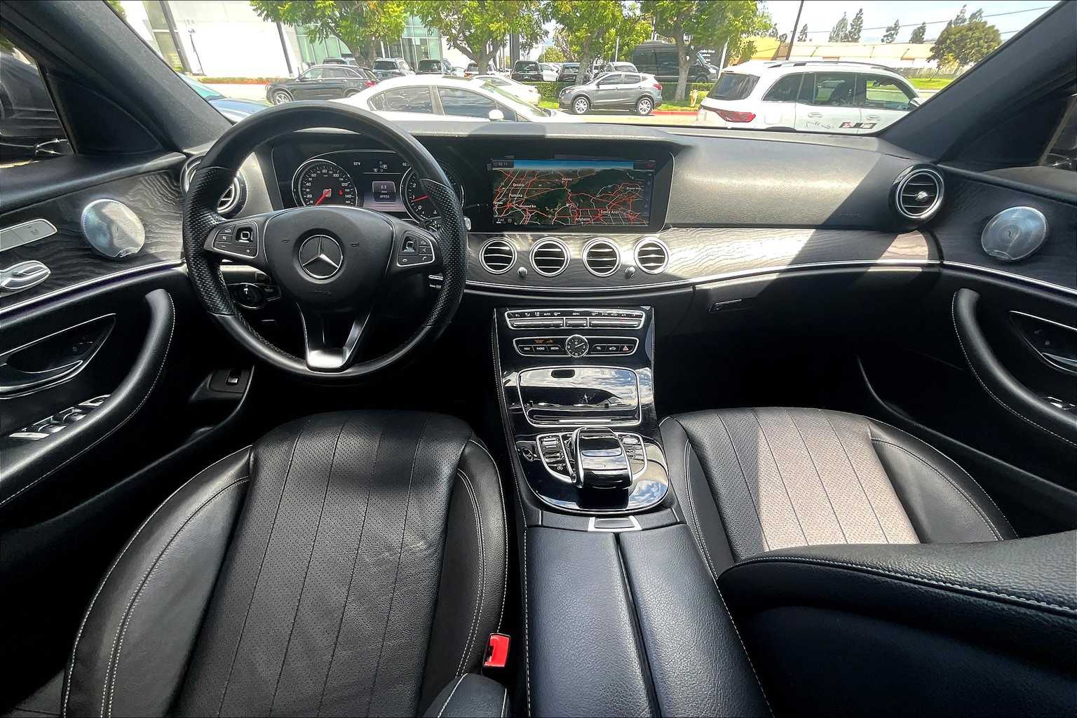 2017 Mercedes Benz E 300 Sport photo 13