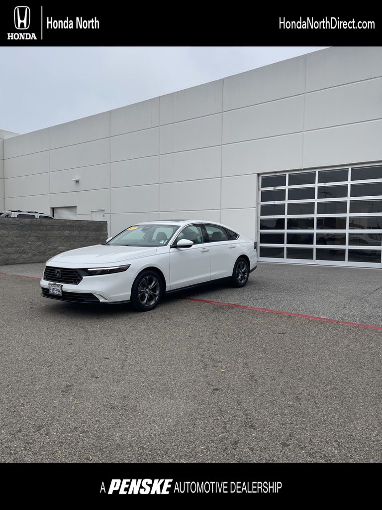 2023 Honda Accord EX's photo